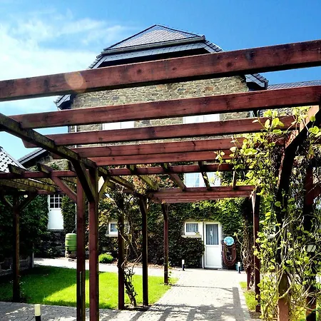 Modern Holiday In With Private Garden Dom wakacyjny