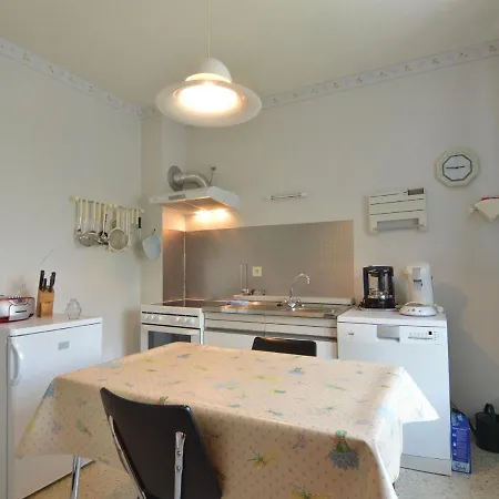 Modern Holiday In With Private Garden *